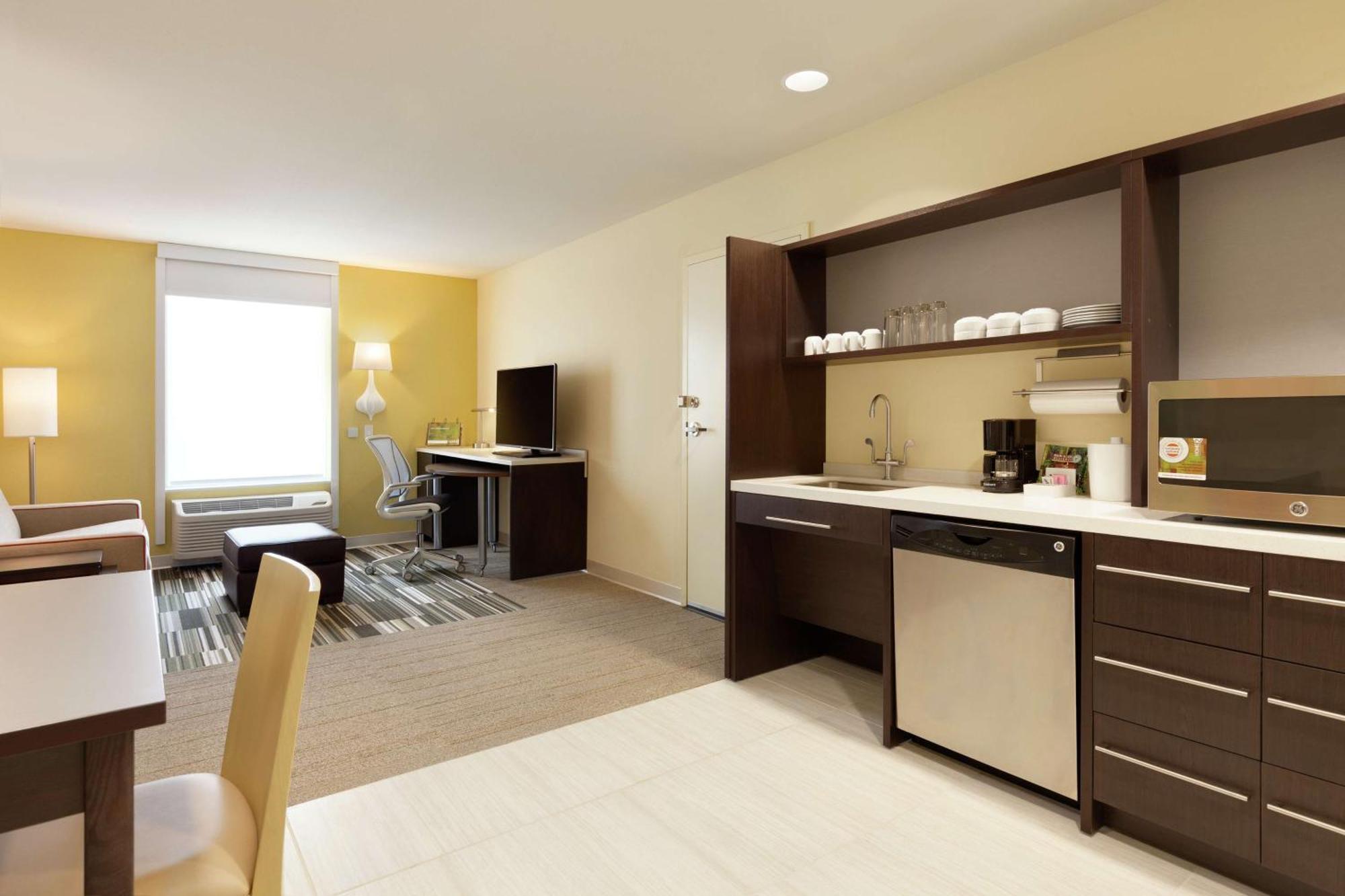 Hotel Home2 By Hilton Seattle Airport 3*